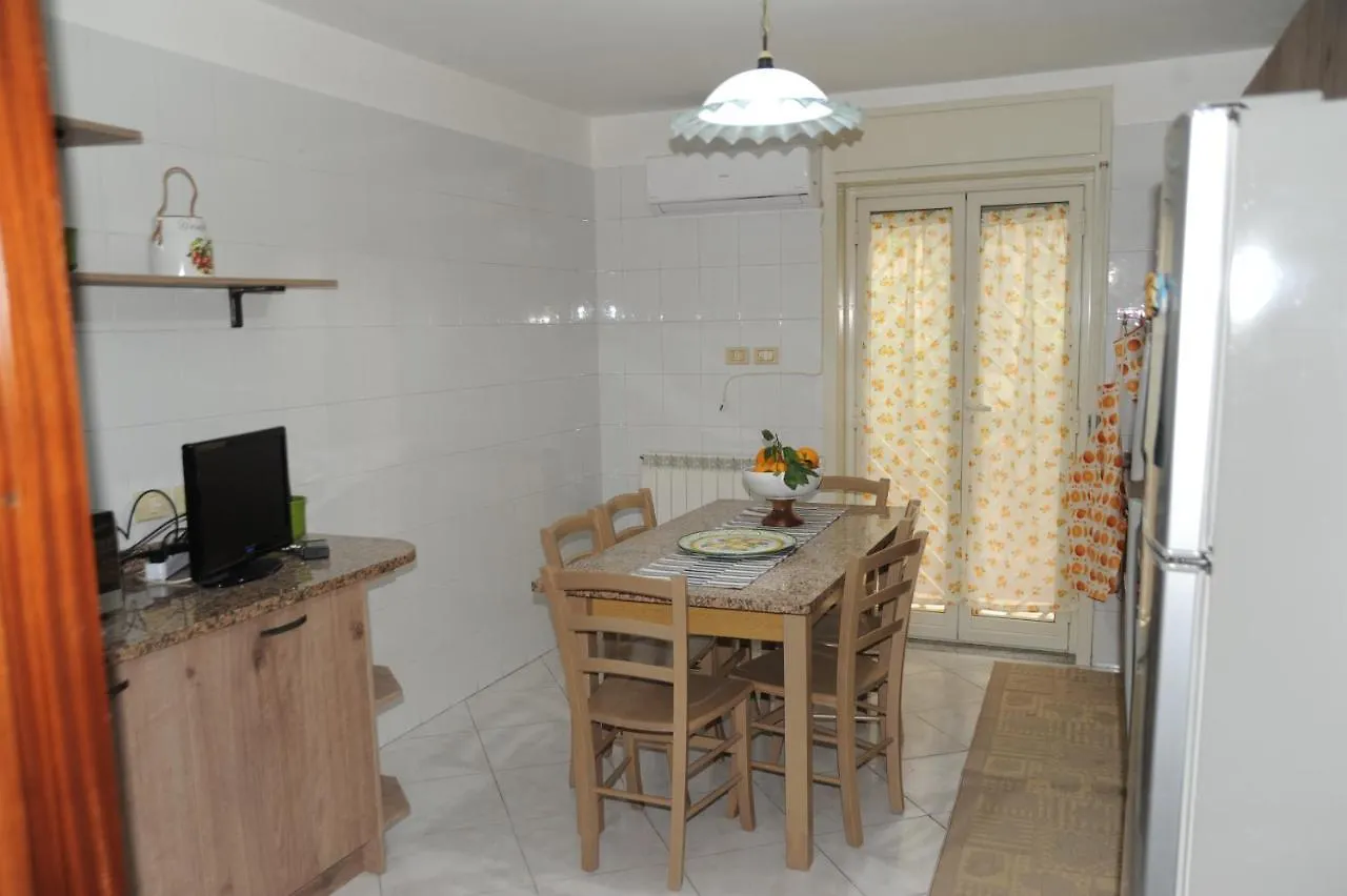 Casa Vacanze Il Nespolo Catania Holiday home